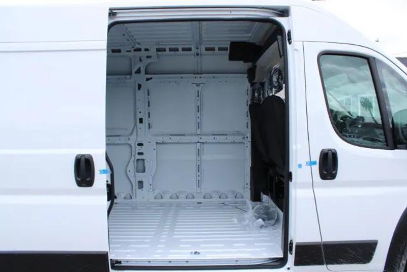 2023 RAM ProMaster 2500 High Roof 159 WBImage 29