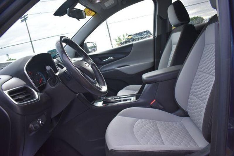 Used 2018 Chevrolet Equinox LTImage 24