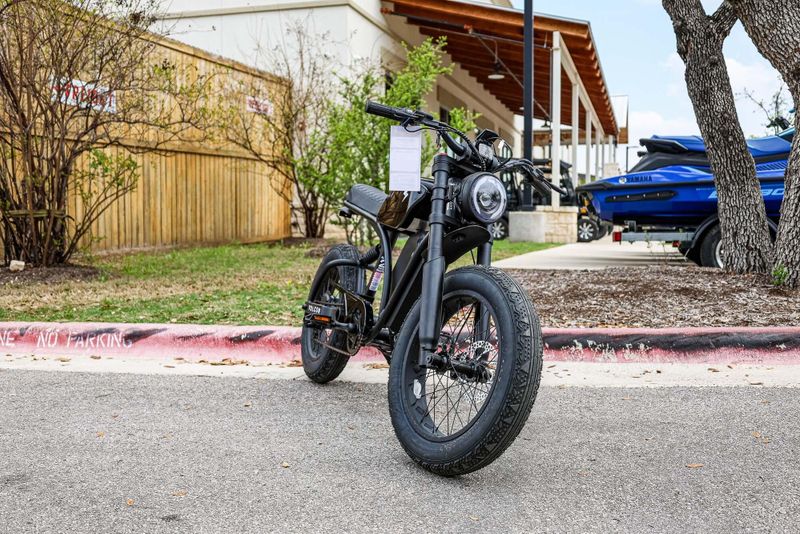 2025 VOLCON BRAT  BLACK 