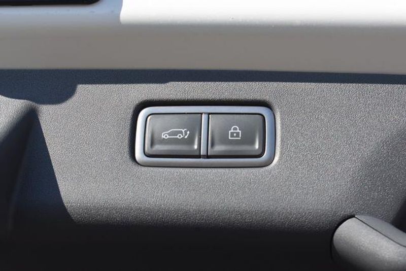 New 2026 Kia EV9 LandImage 21