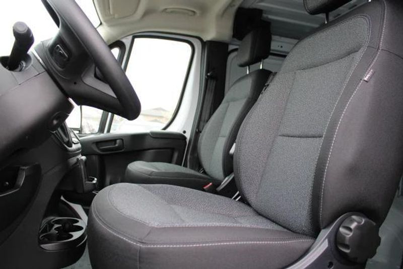 2025 RAM ProMaster 1500 Low Roof 118 WBImage 41