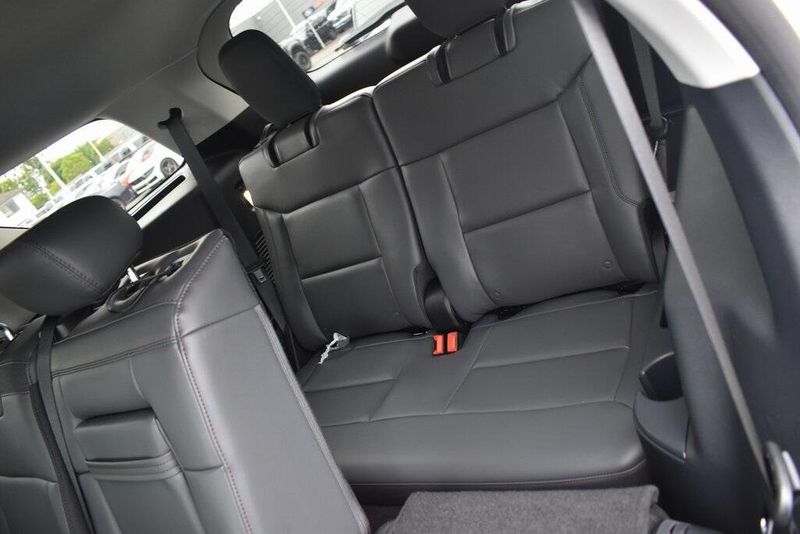 New 2025 Ford Explorer ActiveImage 8