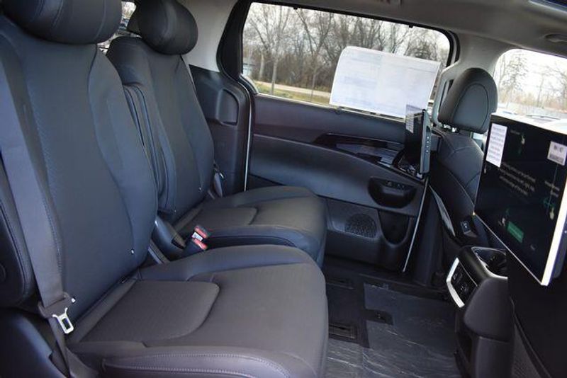 New 2026 Kia Carnival Hybrid SX PrestigeImage 18