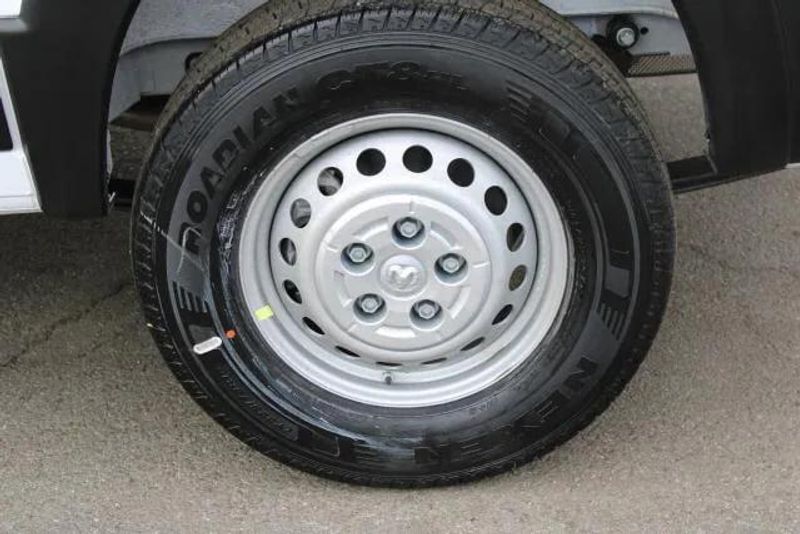 2025 RAM ProMaster 1500 Low Roof 118 WBImage 9