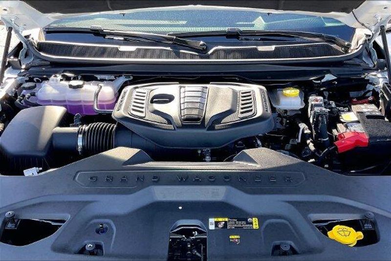 2026 Jeep Grand Wagoneer Summit Obsidian 4x4Image 9