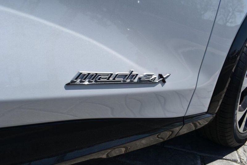 Used 2022 Ford Mustang Mach-E PremiumImage 5