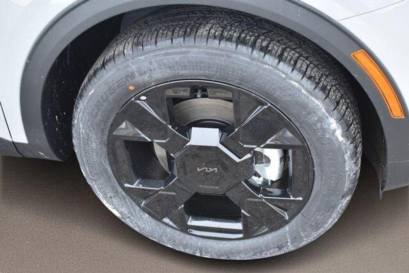 New 2026 Kia Sportage X-LineImage 12