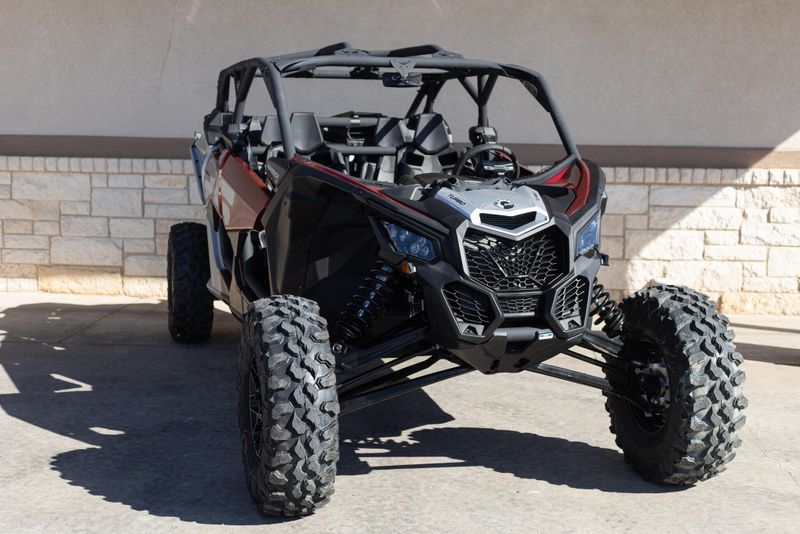 2025 CAN-AM MAVERICK X3 MAX DS TURBO FIERY RED AND HYPER SILVER 
