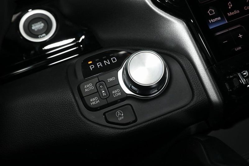 2025 RAM 1500 Laramie Crew Cab 4x4 5