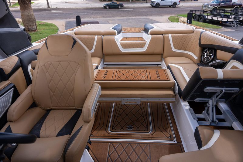 USED 2019 TIGE 2 RZX Image 20