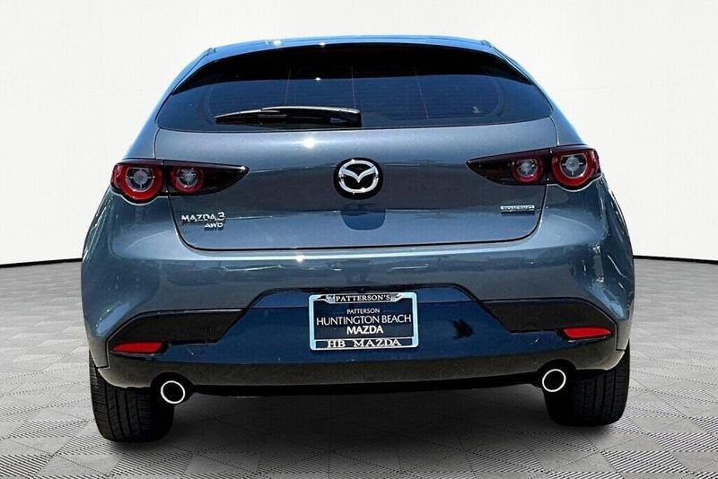 Used 2024 Mazda Mazda3 2.5 S Carbon EditionImage 4