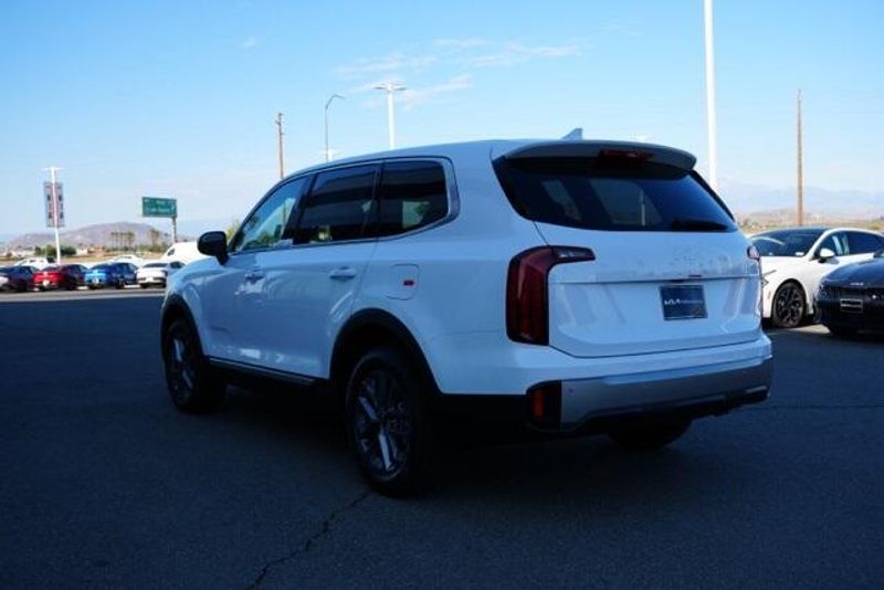 New 2025 Kia Telluride LXImage 5