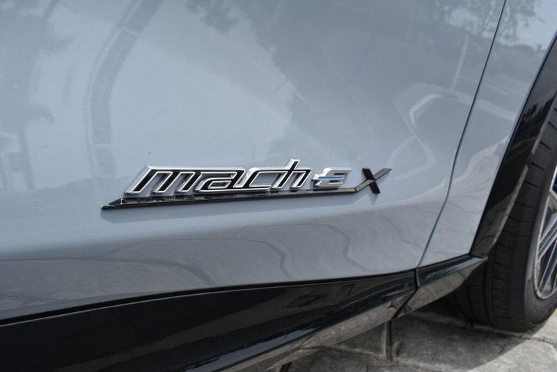 New 2024 Ford Mustang Mach-E PremiumImage 5