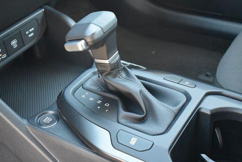 New 2026 Kia K4 LXSImage 21