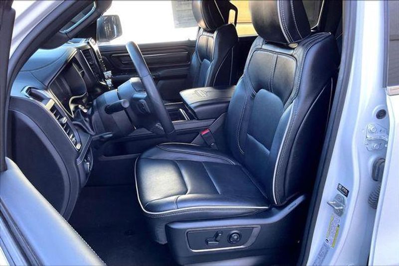 Used 2024 RAM 1500 LimitedImage 24