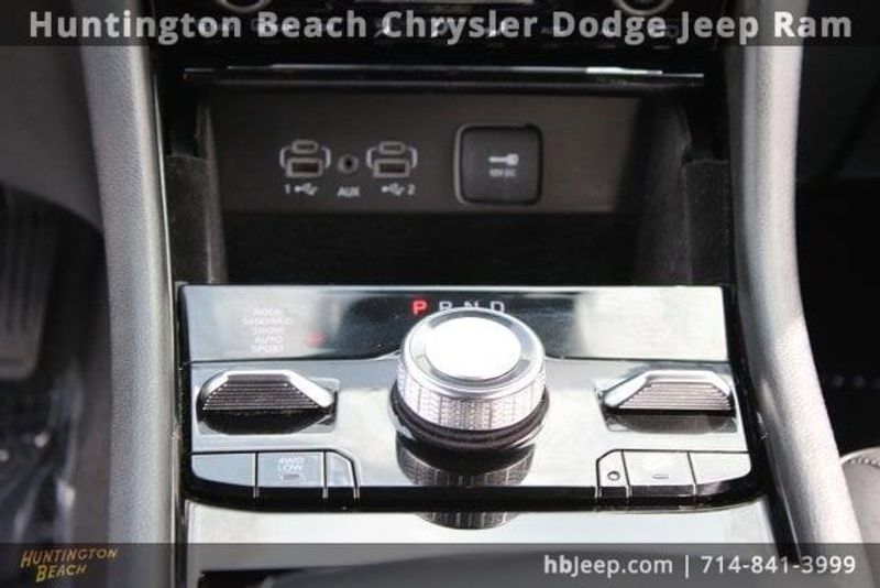 2021 Jeep Grand Cherokee L OverlandImage 16