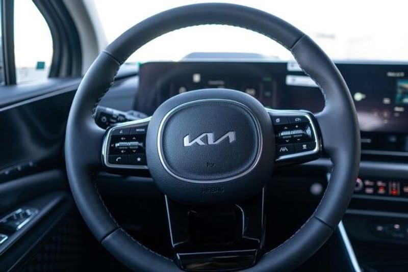2026 Kia Carnival Hybrid SXImage 17