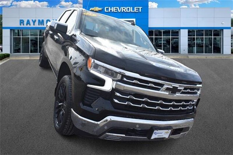 2025 Chevrolet Silverado 1500 LTZImage 9