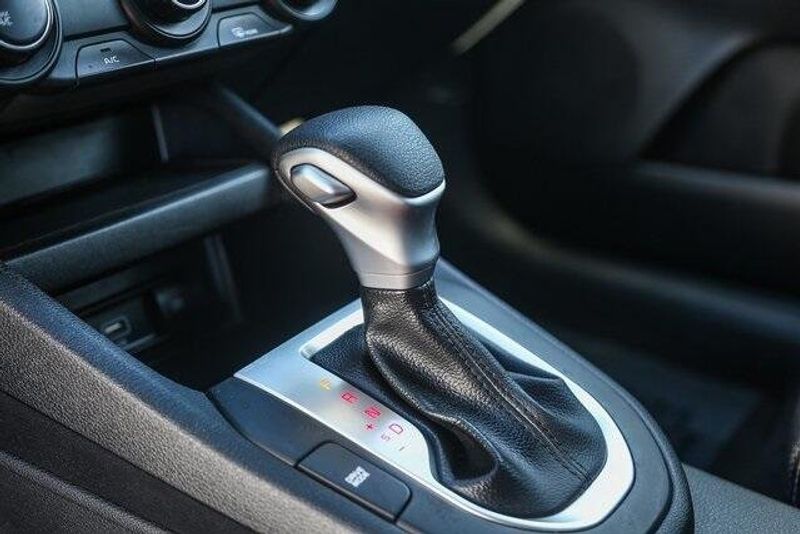 2024 Kia Forte LXSImage 23