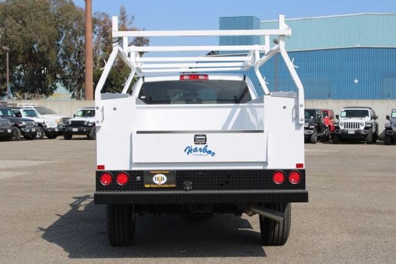 2024 RAM 2500 Tradesman Regular Cab & Chassis 4x2Image 5