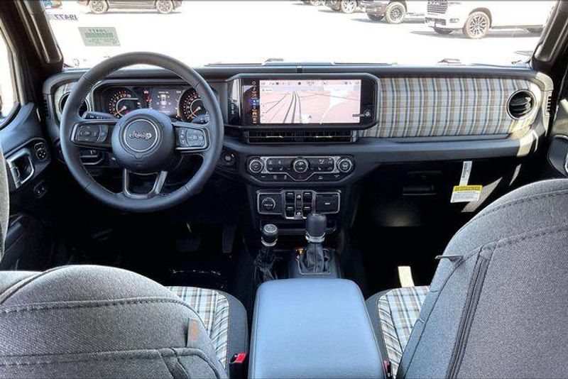 New 2026 Jeep Gladiator 85th Anniversary Edition 4x4Image 4