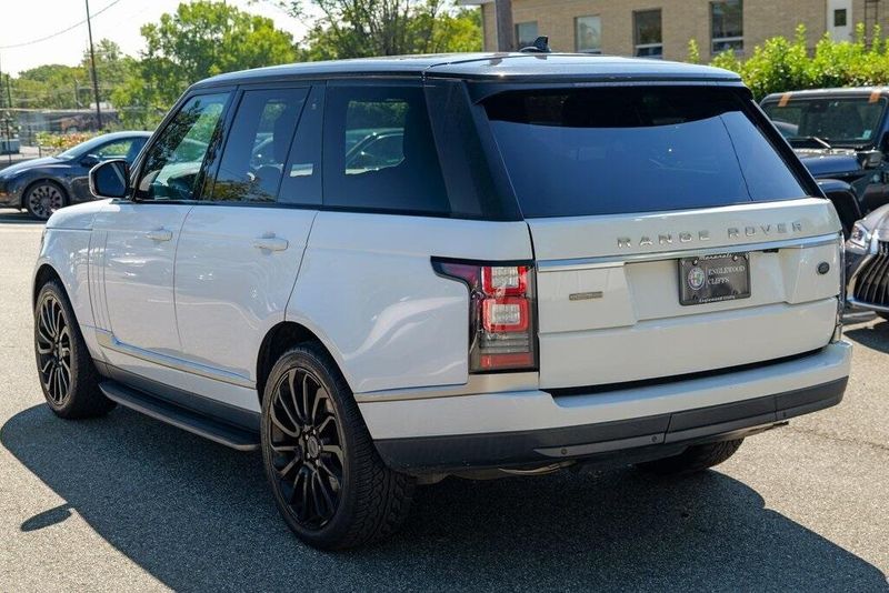2016 Land Rover Range Rover SuperCharged photo 2
