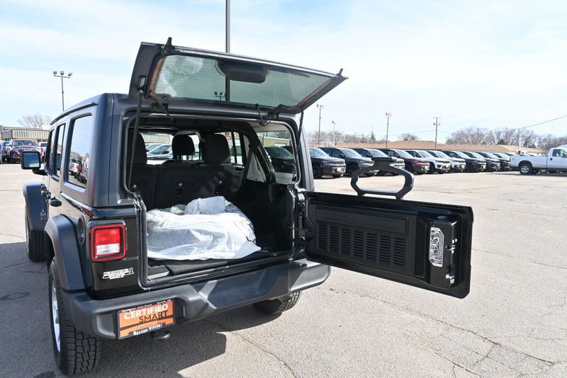 2021 Jeep Wrangler Unlimited IslanderImage 11