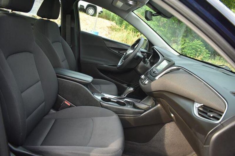 Used 2018 Chevrolet Malibu LTImage 14
