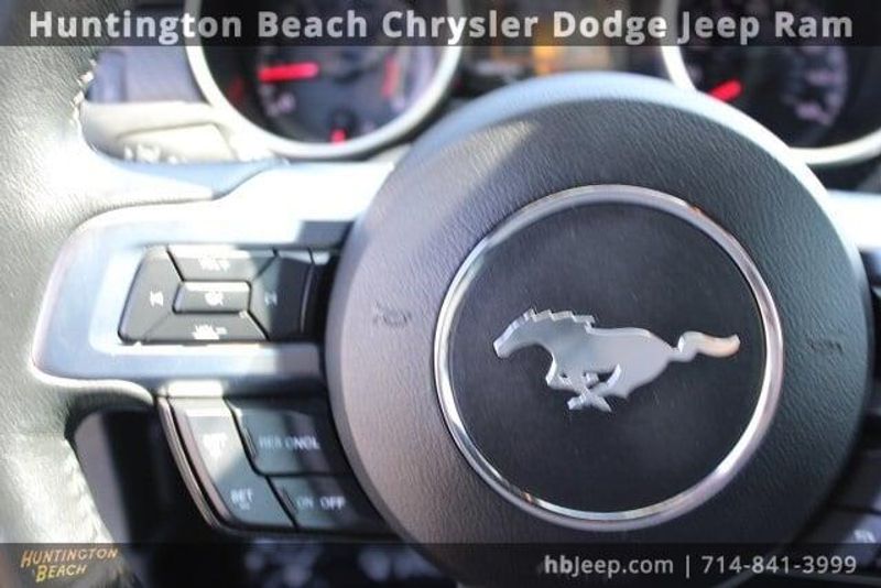 2022 Ford Mustang EcoboostImage 18