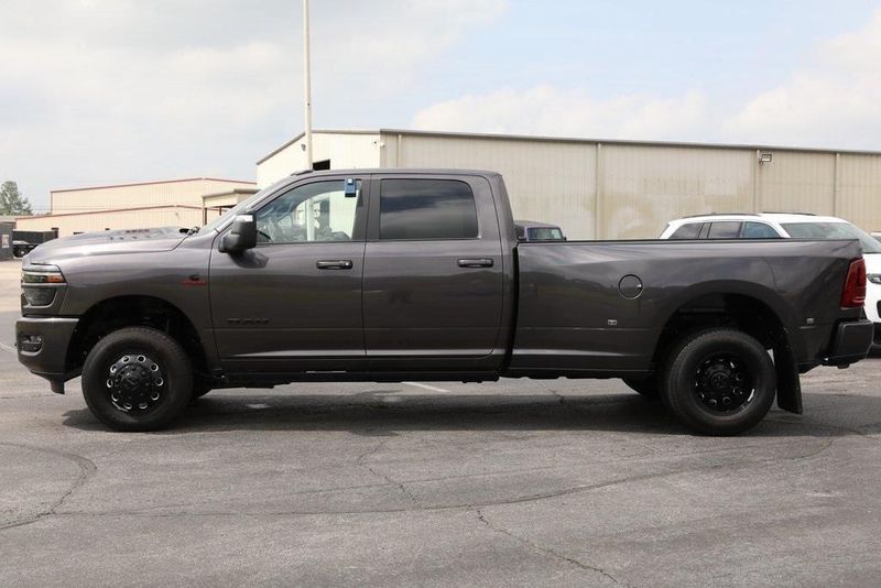 2025 RAM 3500 Laramie Crew Cab 4x4 8