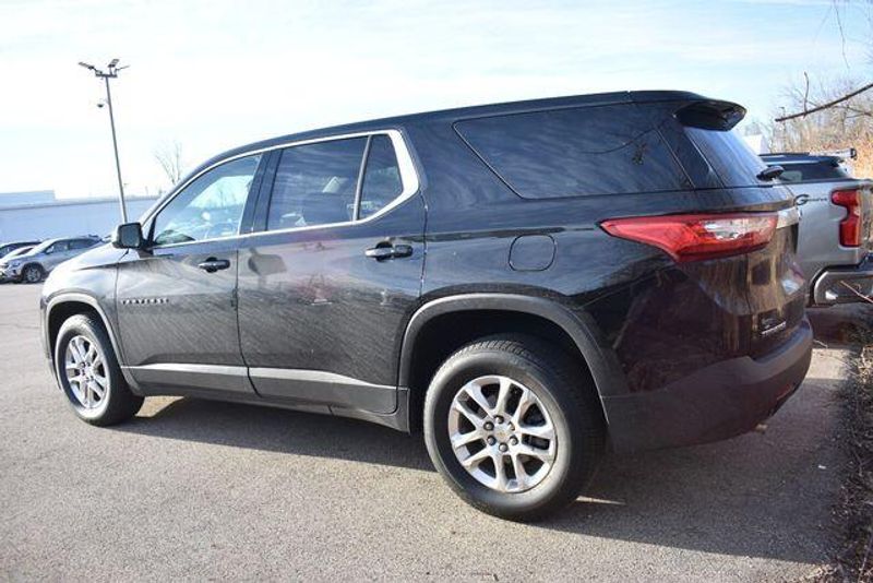 Used 2020 Chevrolet Traverse LSImage 4