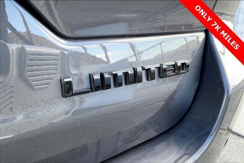 Used 2025 Jeep Grand Cherokee LimitedImage 31