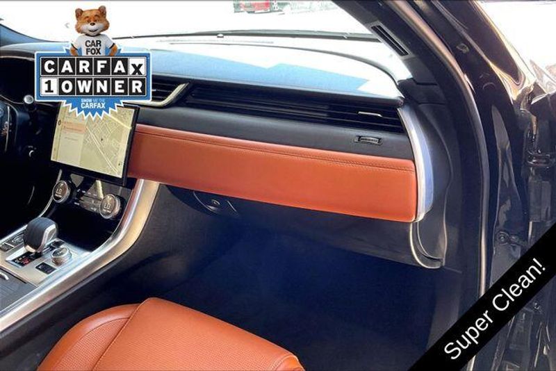 Used 2024 Jaguar XF R-Dynamic SEImage 16
