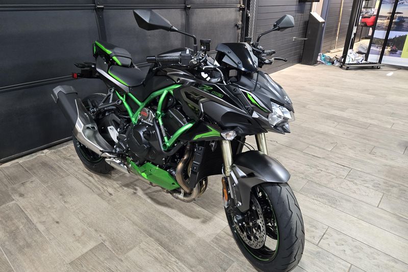 2025 KAWASAKI Z H2 SE ABS METALLIC MATTE GRAPHENESTEEL GRAY AND EBONY AND MIRROR COATED BLACK 