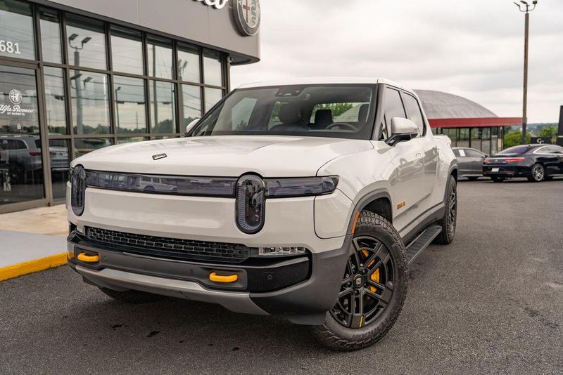 2022 Rivian R1T Adventure