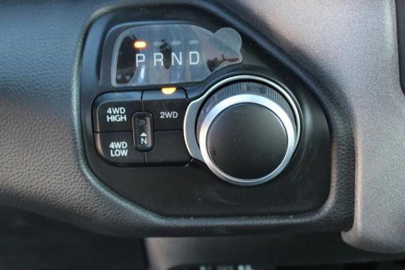 2024 RAM 2500 Tradesman Regular Cab Harbor BodyImage 23