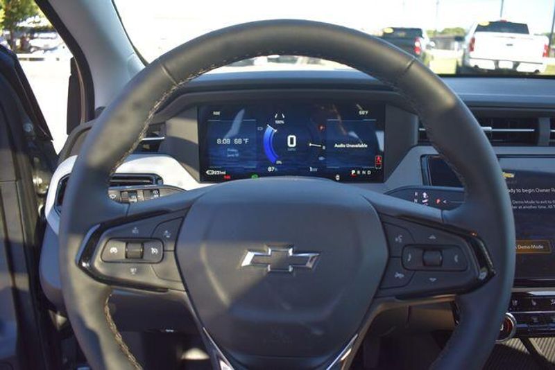 New 2027 Chevrolet Bolt EV RSImage 25