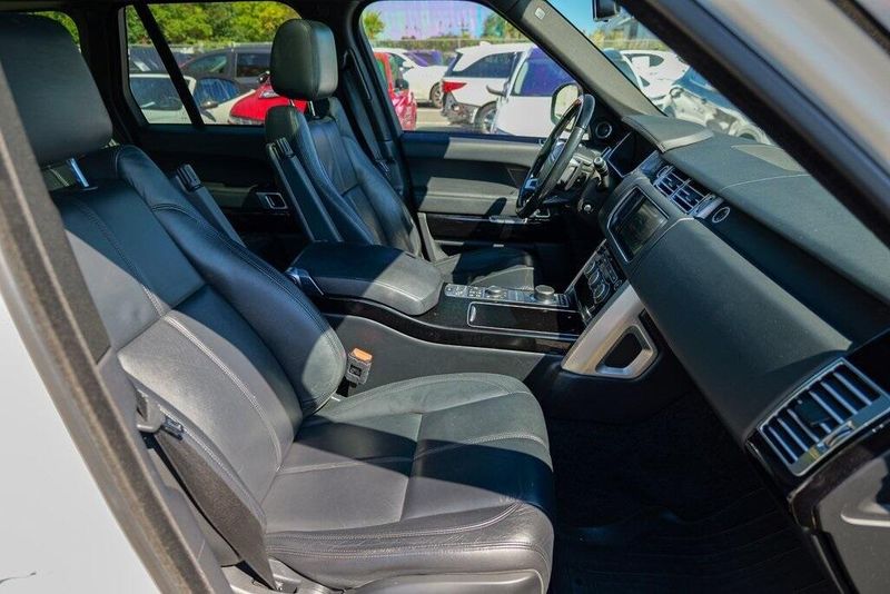 2016 Land Rover Range Rover SuperCharged photo 28