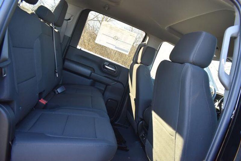 New 2026 Chevrolet Silverado 2500HD CustomImage 17