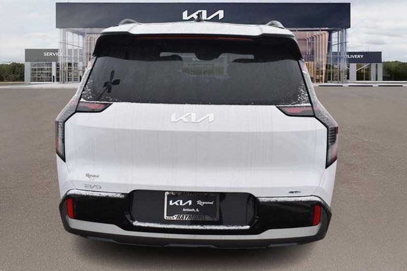New 2026 Kia EV9 GT-LineImage 5