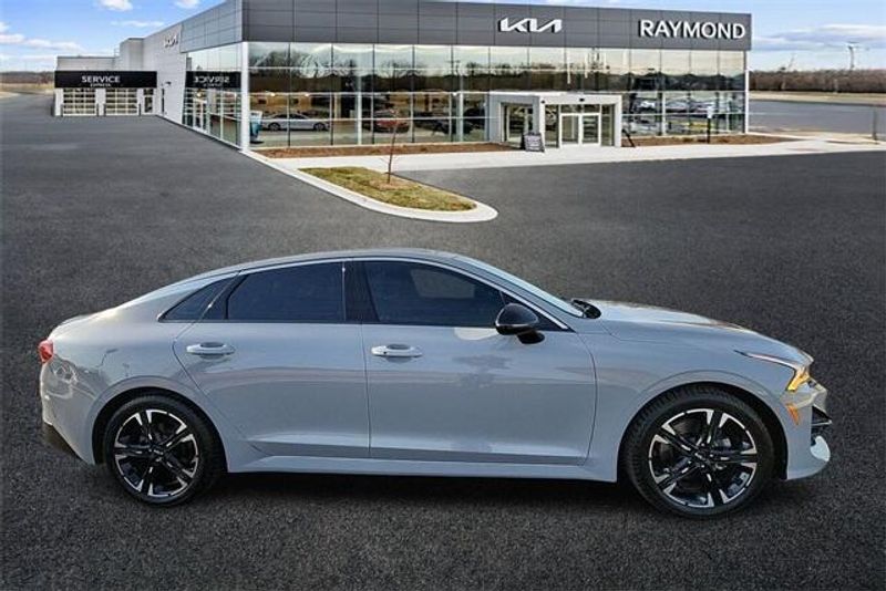 2022 Kia K5 GT-LineImage 9