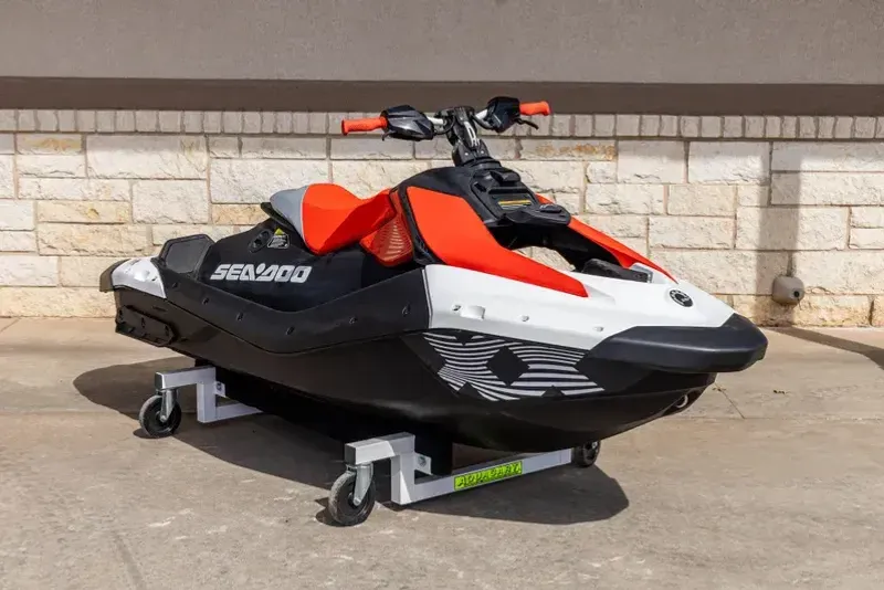 2025 SEADOO SPARK TRIXX FOR 3 WITH SOUND SYSTEM DRAGON RED AND WHITE 