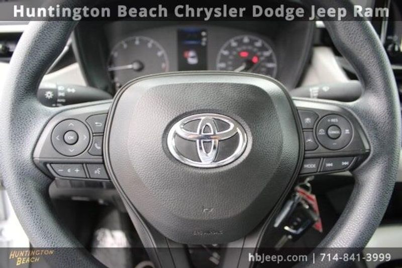 2024 Toyota Corolla LEImage 18