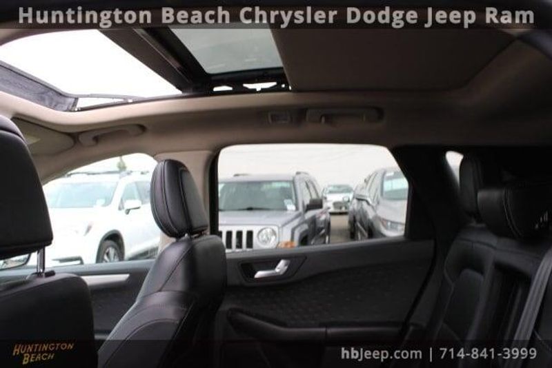 2020 Ford Escape SELImage 37
