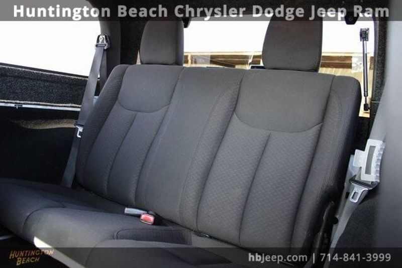 2016 Jeep Wrangler JK SportImage 31
