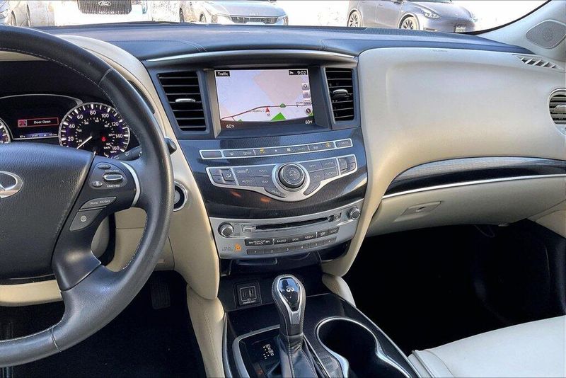 Used 2020 INFINITI QX60 LuxeImage 5