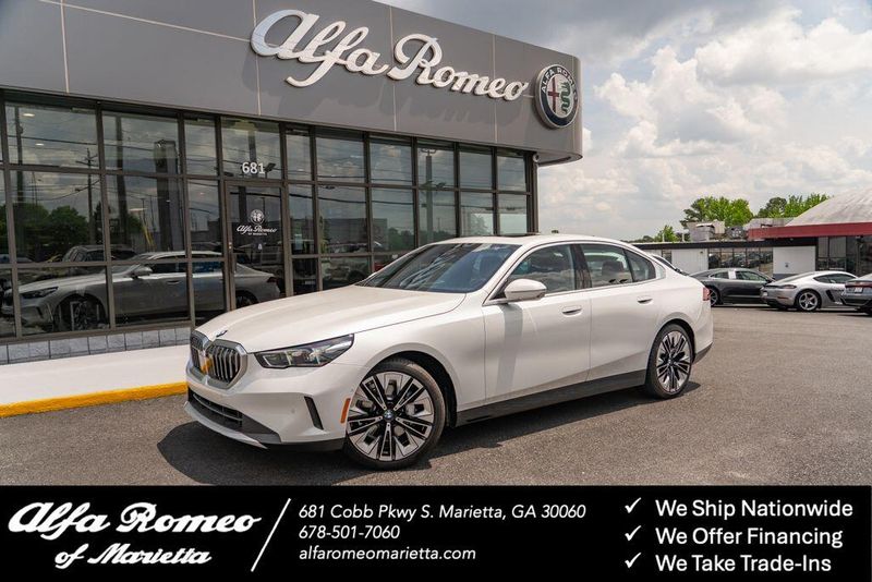 2024 BMW 530 530i