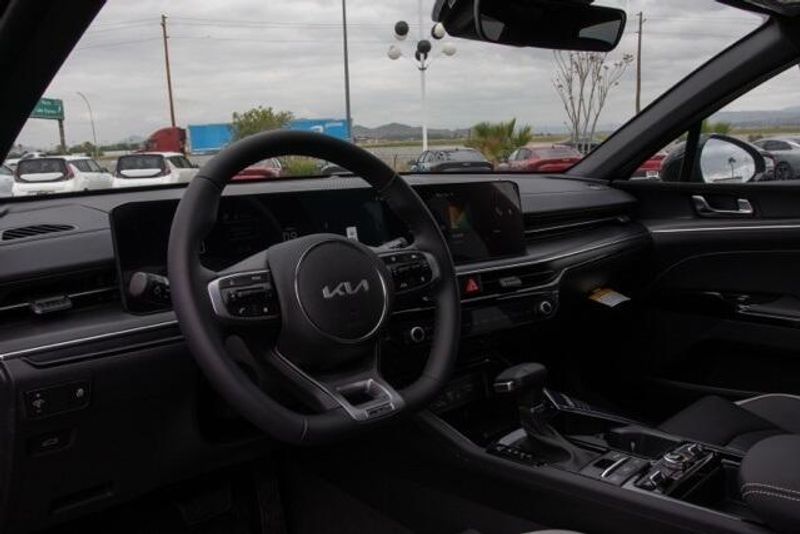 2025 Kia K5 GT-LineImage 11