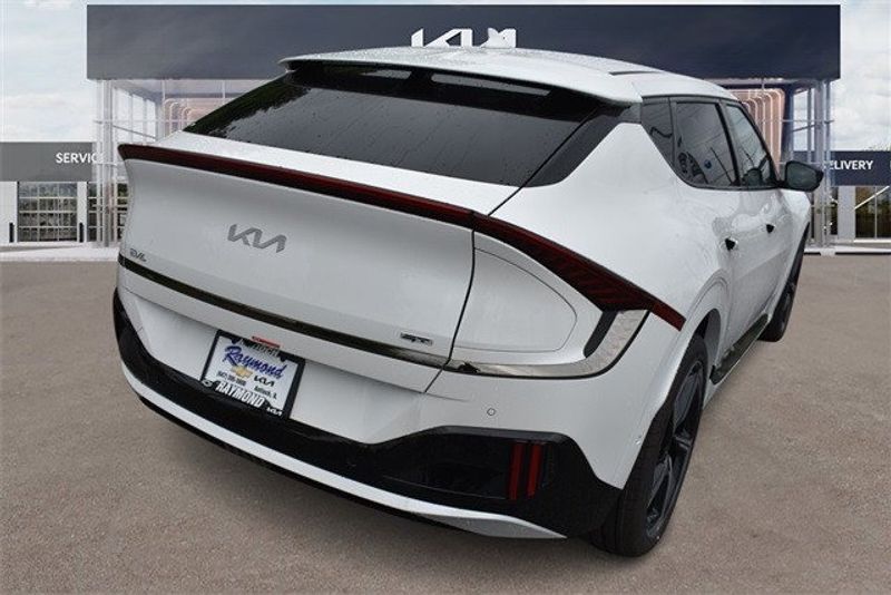 2024 Kia EV6 GTImage 3