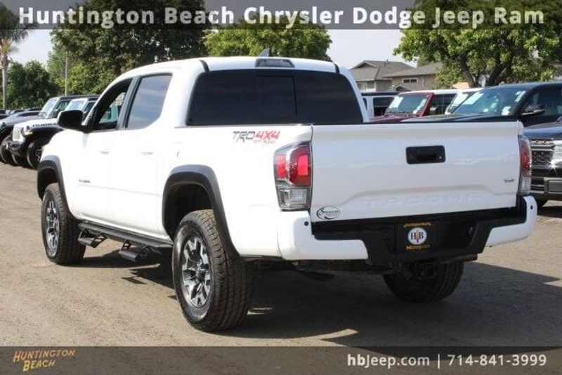 2021 Toyota Tacoma TRD Off-RoadImage 3
